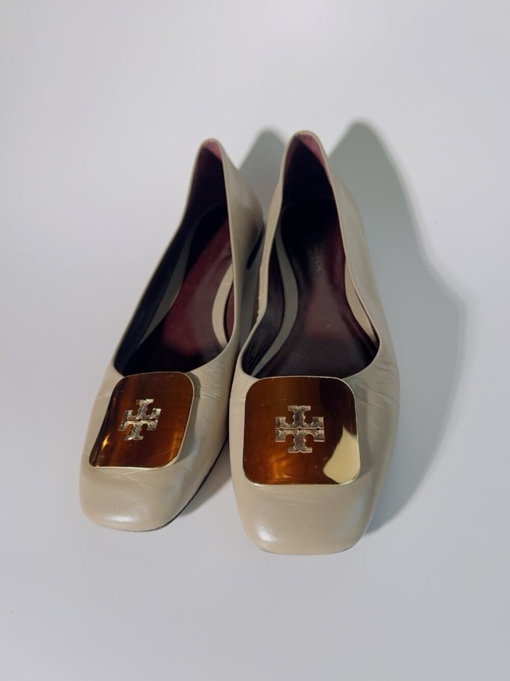Tory Burch Georgina Leather Ballet Flats Nude Beige Gold Logo Size 6.5 M